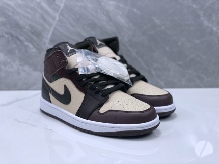 Air Jordan 1 Mid SE (FZ4359-200)